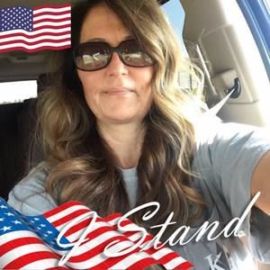 Meet your Posher, Liz